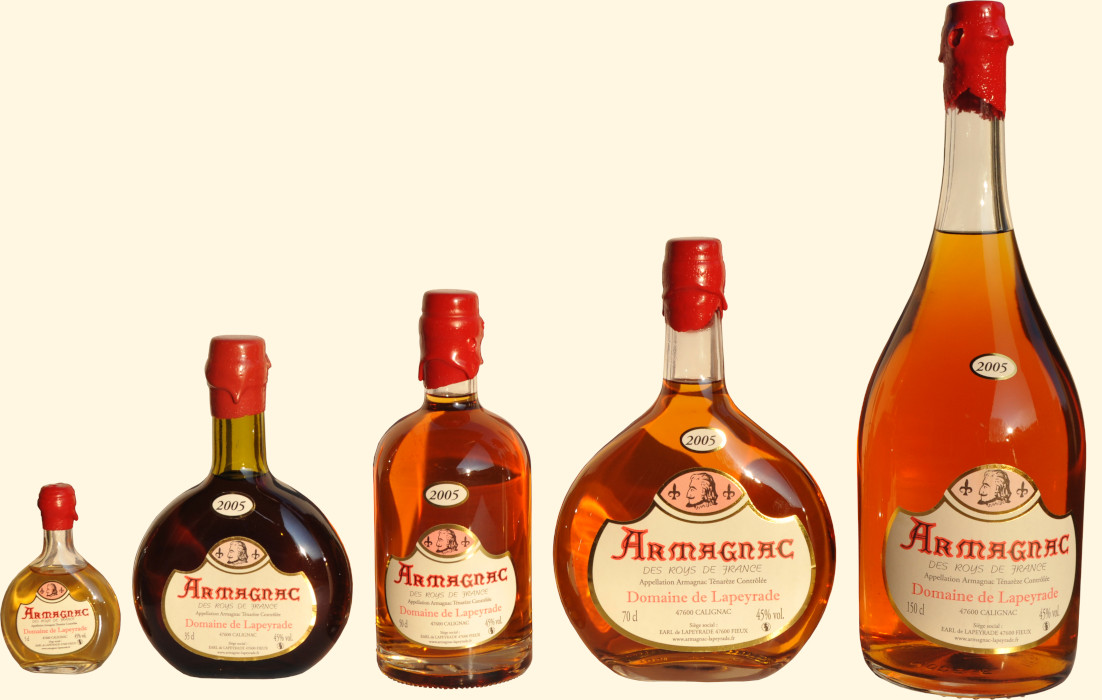 gamme de bouteilles d'Armagnac Basquaises.
